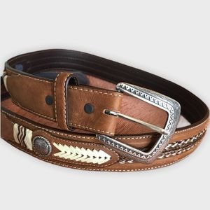 Justin Horsehair Ribbon Concho Rawhide Unisex Belt